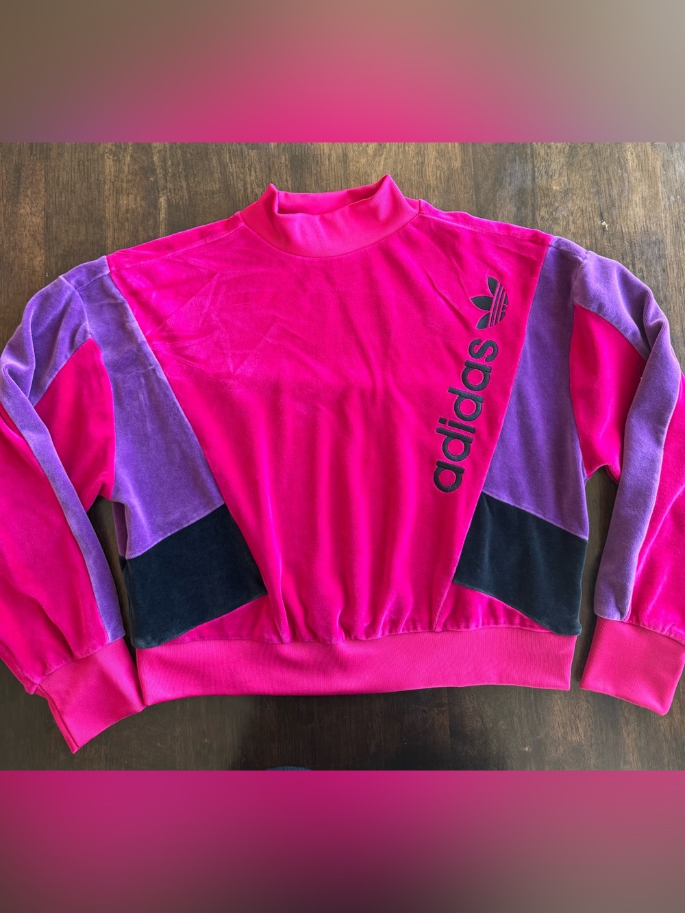 Adidas vintage Colorblock Velour Pullover Sweatshirt Pink Purple Black W’s sz M